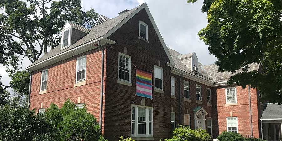 Friends Center buildings, Cambridge, Massachusetts